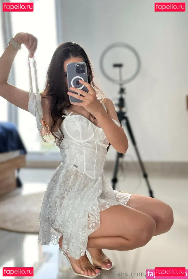 lolasweetxo Onlyfans Photo Gallery 