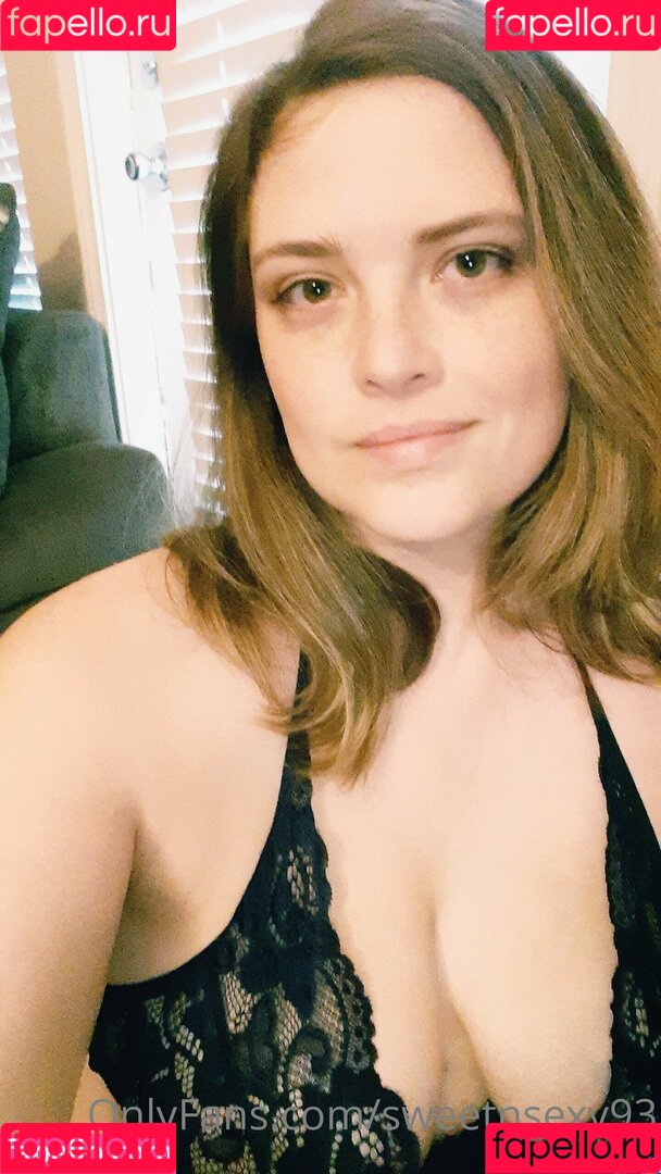 sweetnsexy93 Onlyfans Photo Gallery 