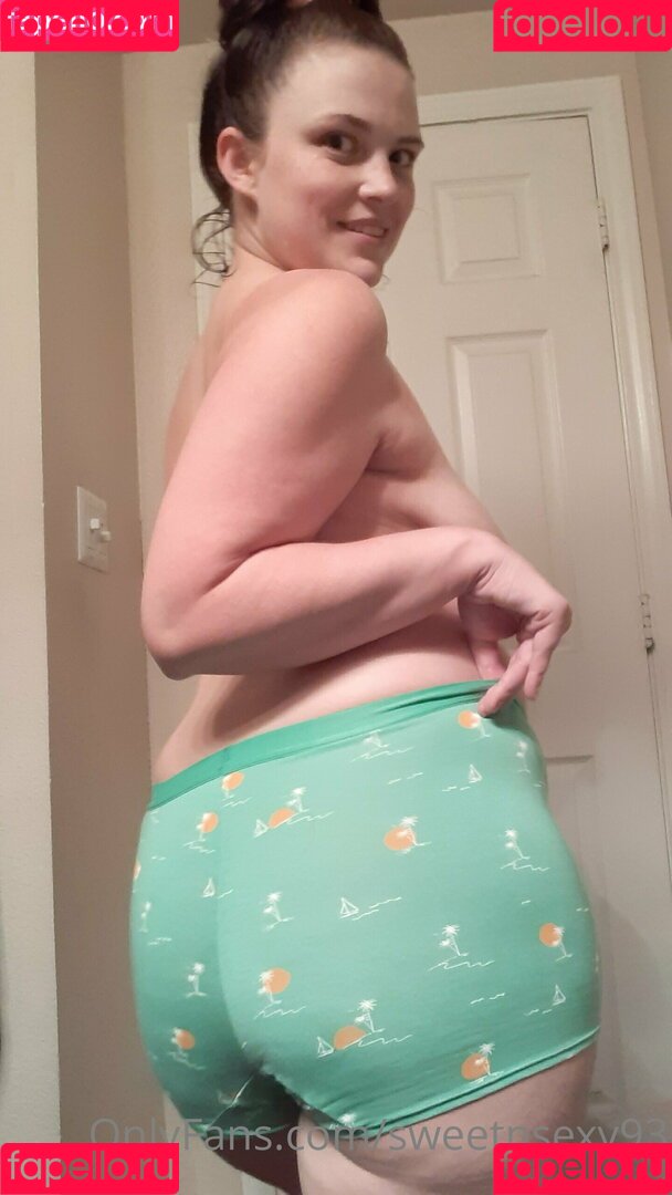 sweetnsexy93 Onlyfans Photo Gallery 