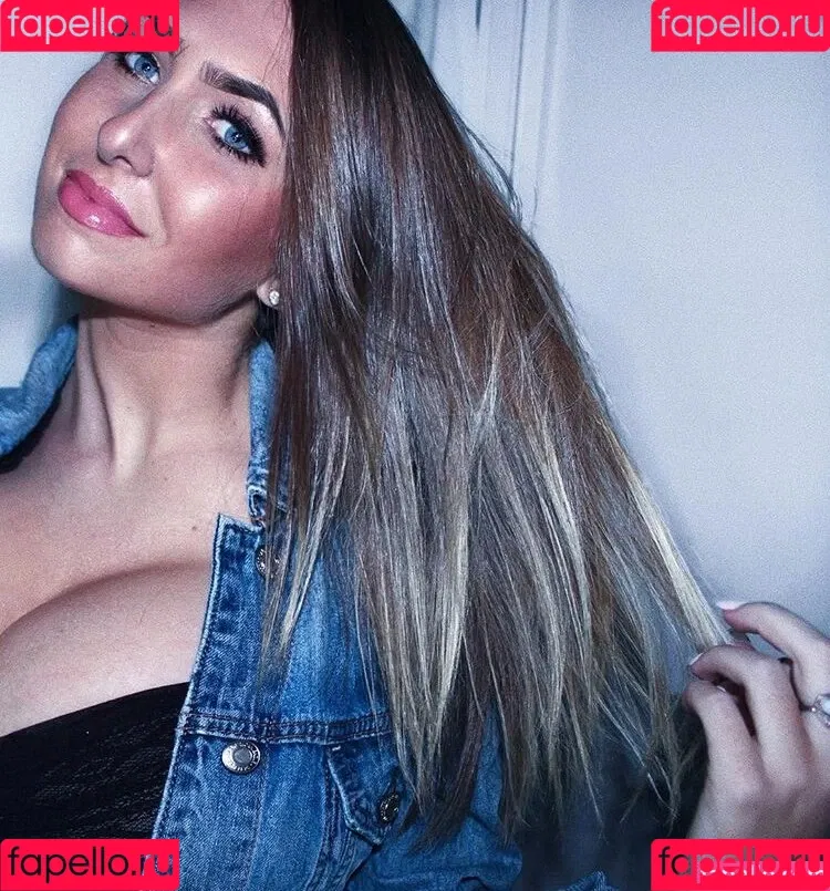 burkekelleher Onlyfans Photo Gallery 