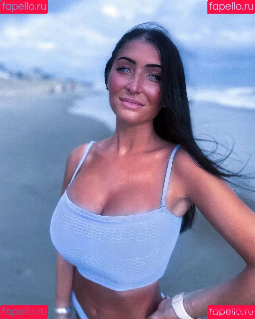 burkekelleher Onlyfans Photo Gallery 