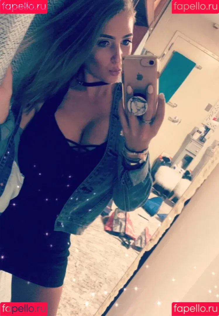 burkekelleher Onlyfans Photo Gallery 