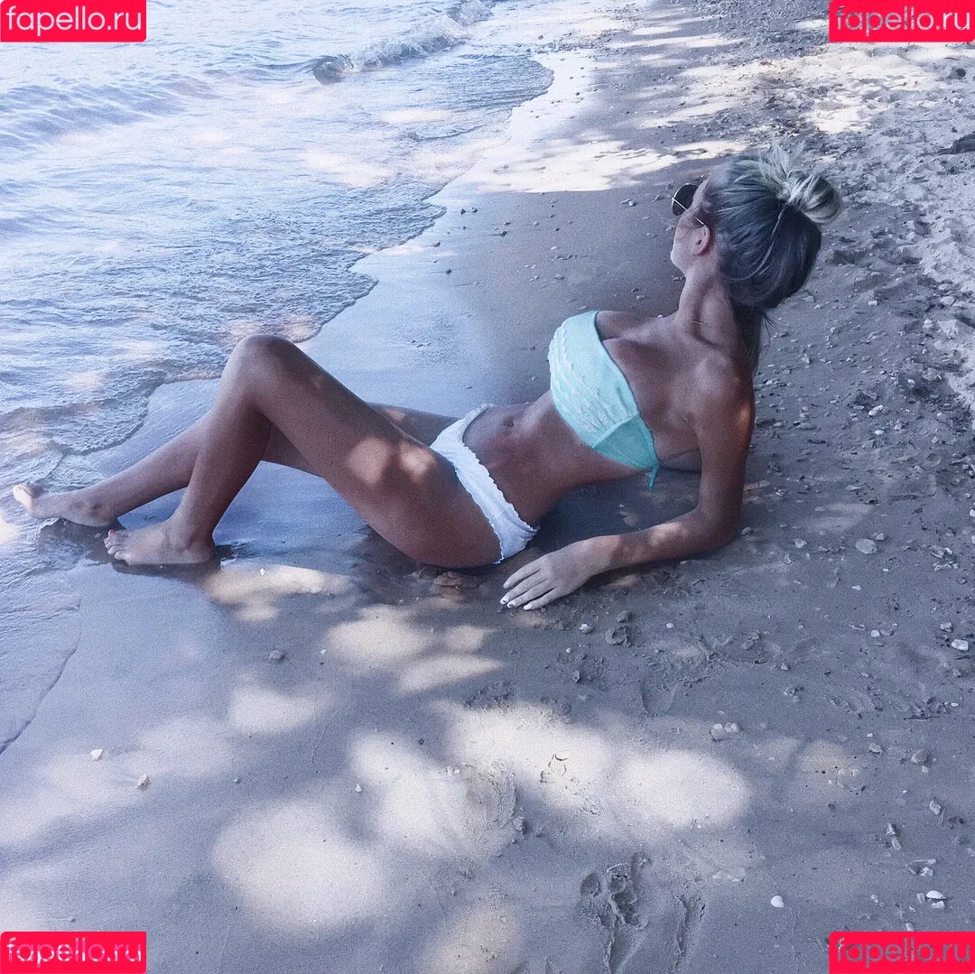 burkekelleher Onlyfans Photo Gallery 