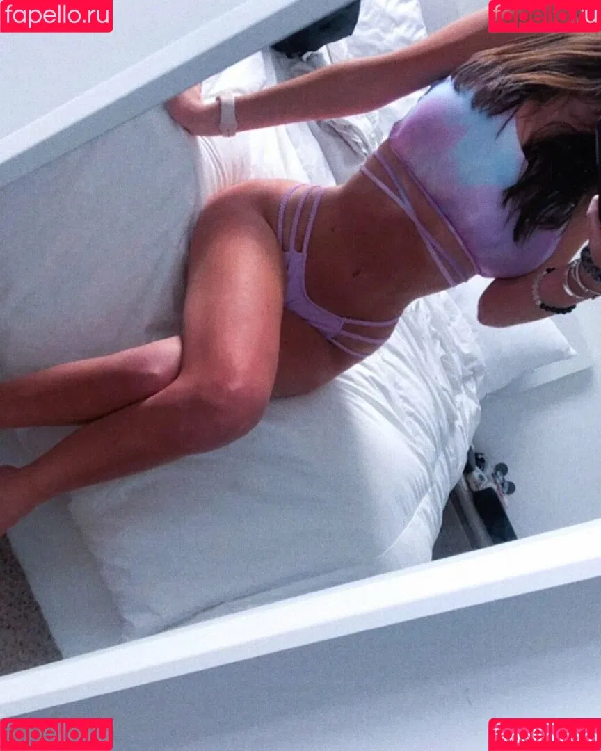 burkekelleher Onlyfans Photo Gallery 