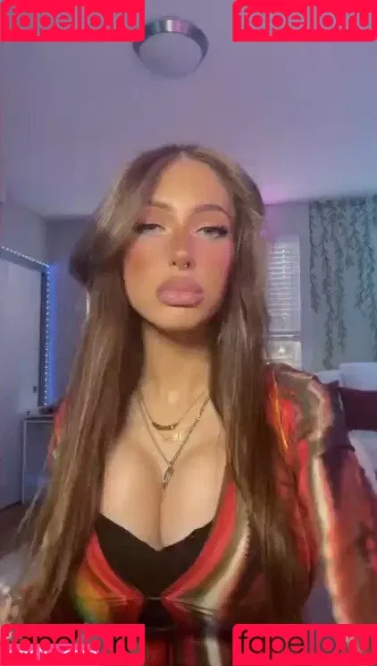burkekelleher Onlyfans Photo Gallery 