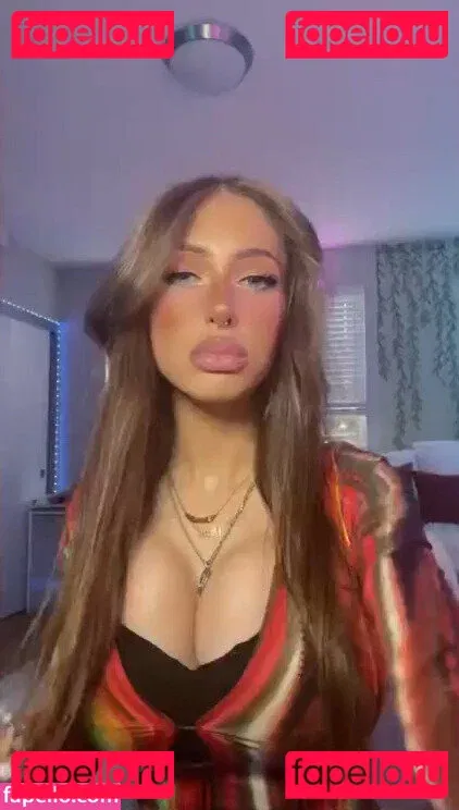 burkekelleher Onlyfans Photo Gallery 