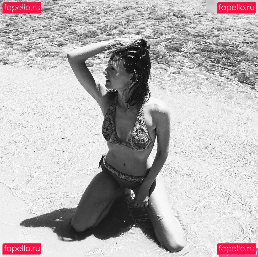 Ella Endlich / ella.endlich.official / ellaendlich Onlyfans Photo Gallery 