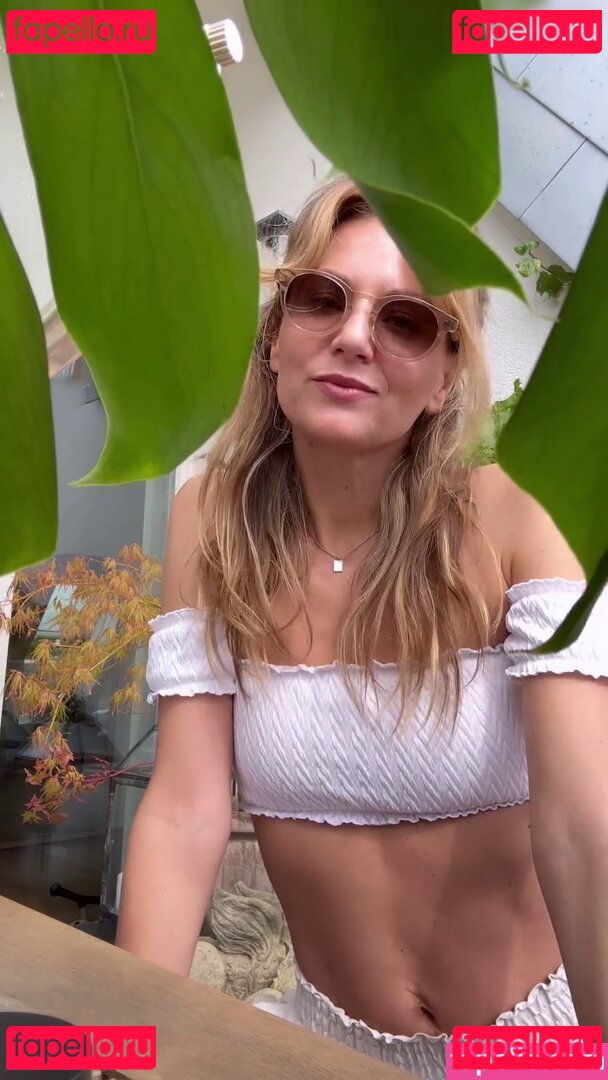 Ella Endlich / ella.endlich.official / ellaendlich Onlyfans Photo Gallery 