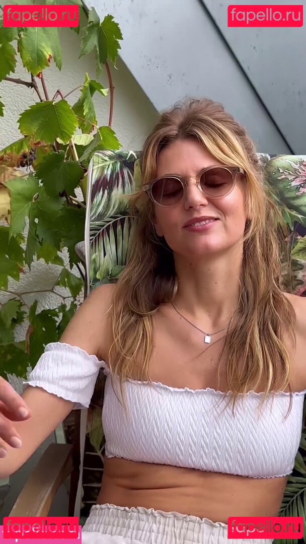 Ella Endlich / ella.endlich.official / ellaendlich Onlyfans Photo Gallery 