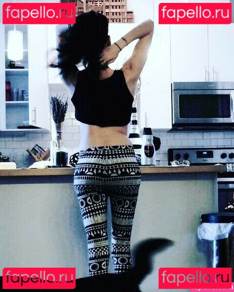 Rabbitbong / Sarah Harmelin / Yoni / yonidoes / yoninyu Onlyfans Photo Gallery 