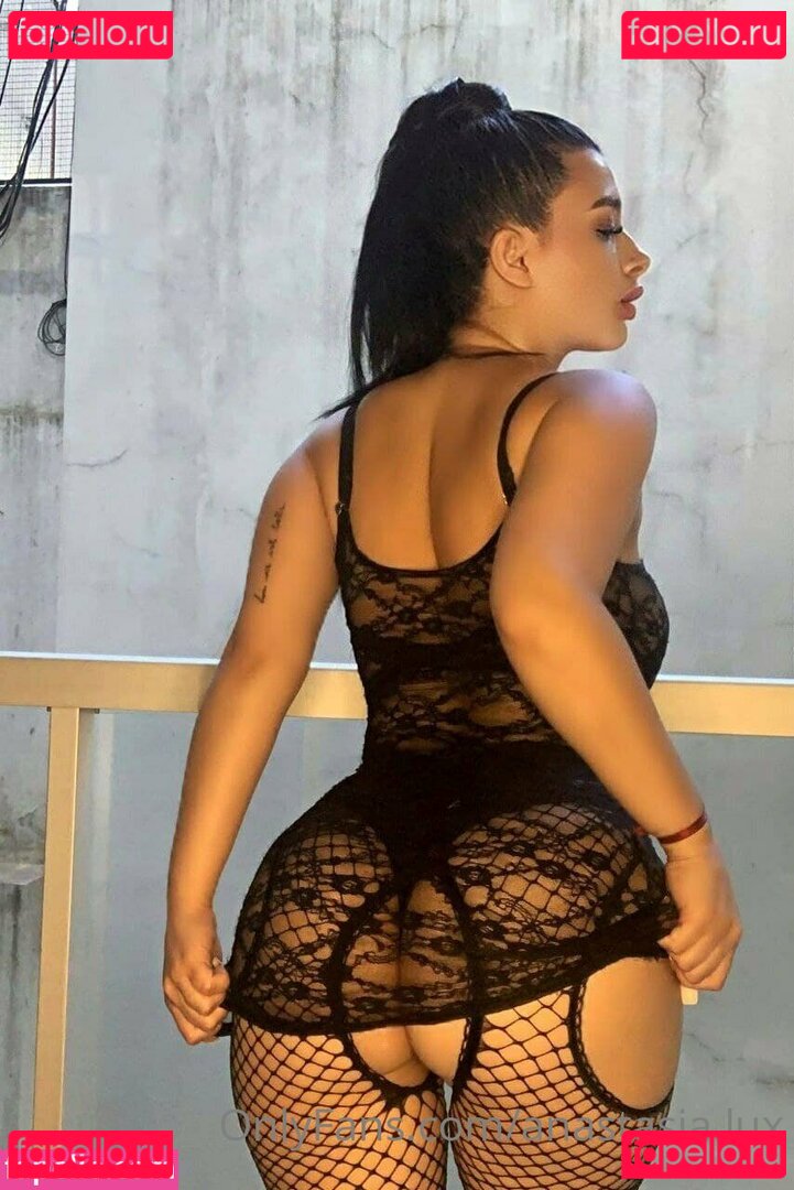 Anastasia.lux / anastasialux / bouj_hetto / cammisantos / theanastasialux Nude Onlyfans Photo 39