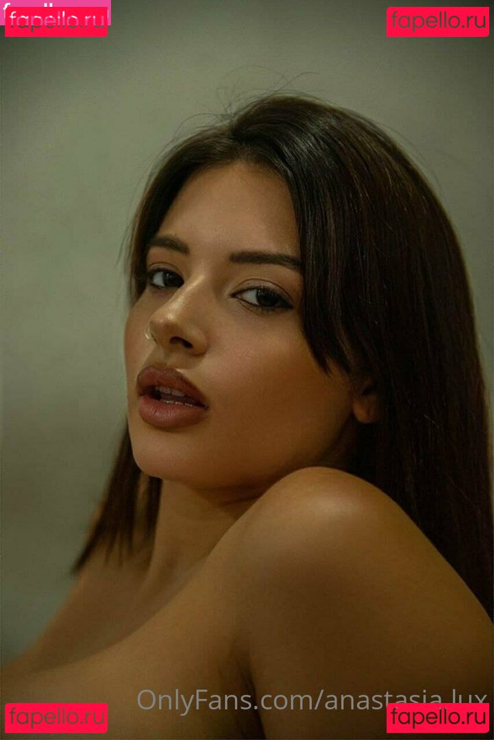 Anastasia.lux / anastasialux / bouj_hetto / cammisantos / theanastasialux Nude Onlyfans Photo 34
