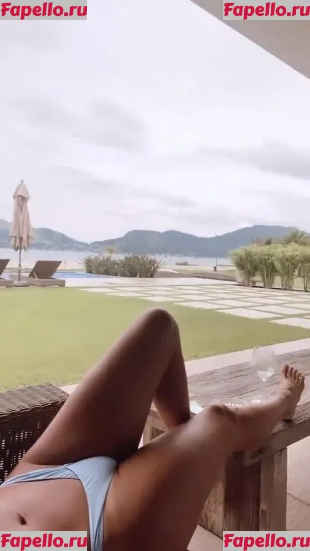 Deborah Secco Onlyfans Photo Gallery 