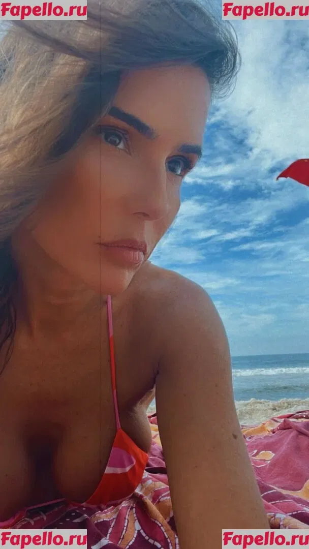 Deborah Secco Onlyfans Photo Gallery 
