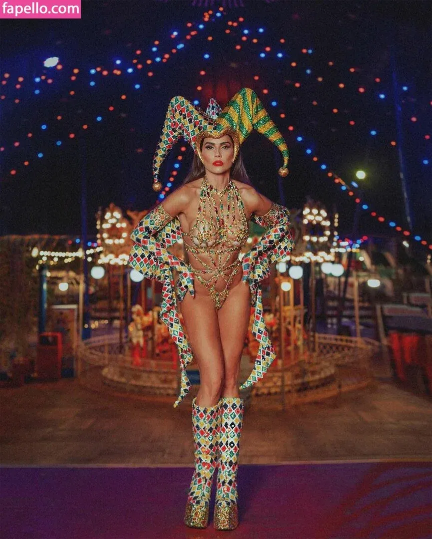 Deborah Secco Onlyfans Photo Gallery 