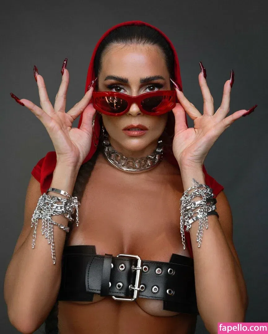 Deborah Secco Onlyfans Photo Gallery 