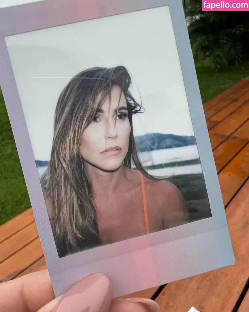 Deborah Secco Onlyfans Photo Gallery 