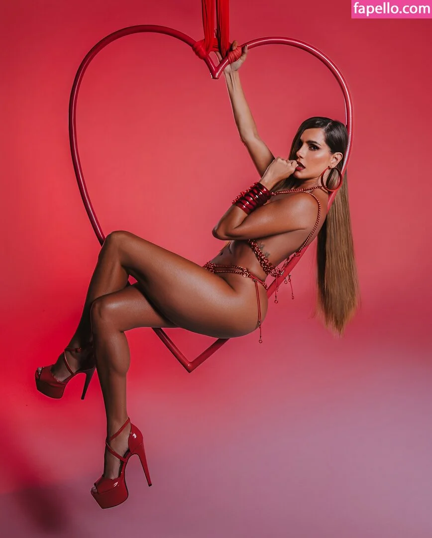 Deborah Secco Onlyfans Photo Gallery 