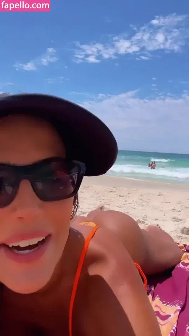 Deborah Secco Onlyfans Photo Gallery 