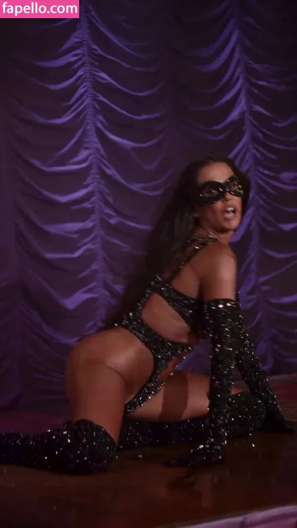 Deborah Secco Onlyfans Photo Gallery 