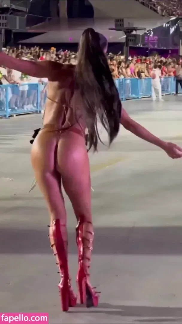 Deborah Secco Onlyfans Photo Gallery 