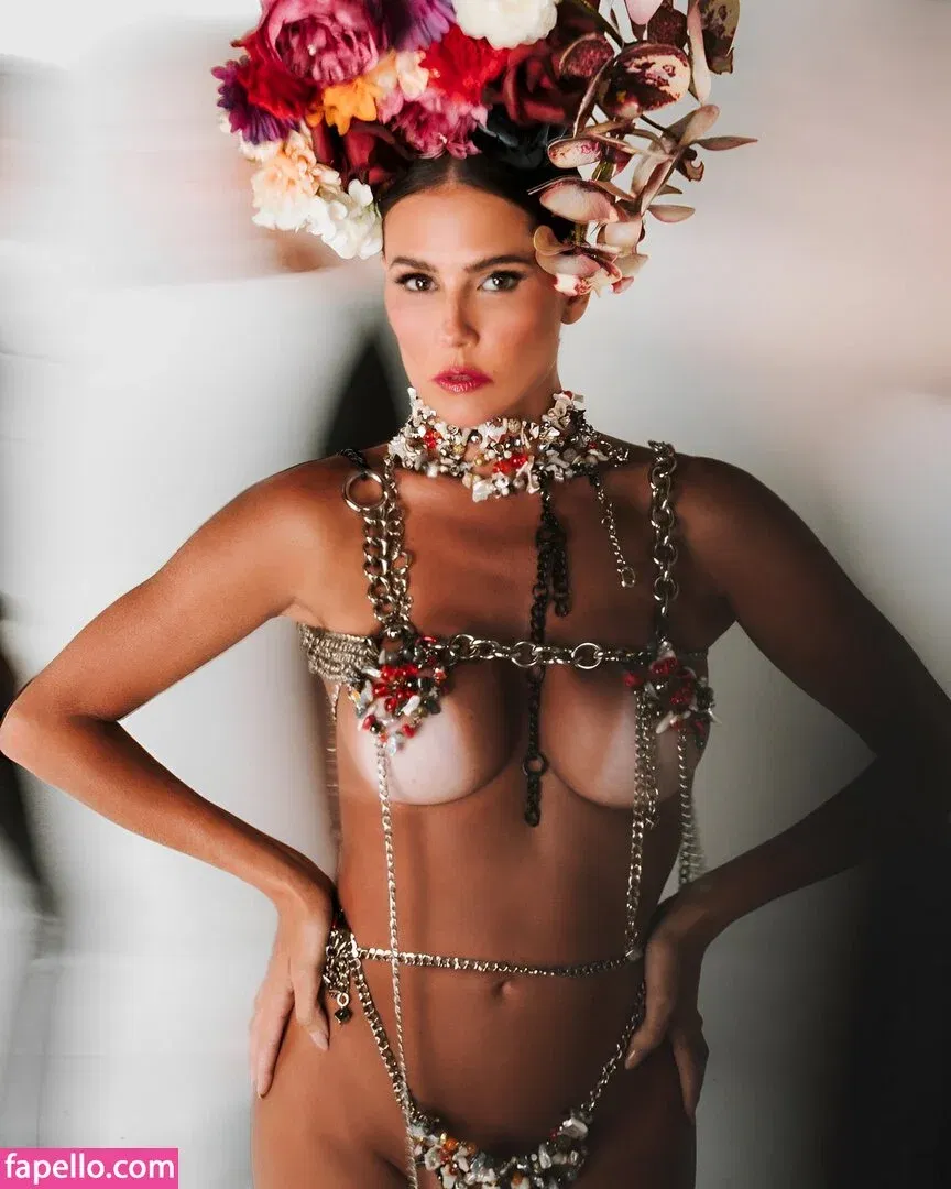 Deborah Secco Onlyfans Photo Gallery 