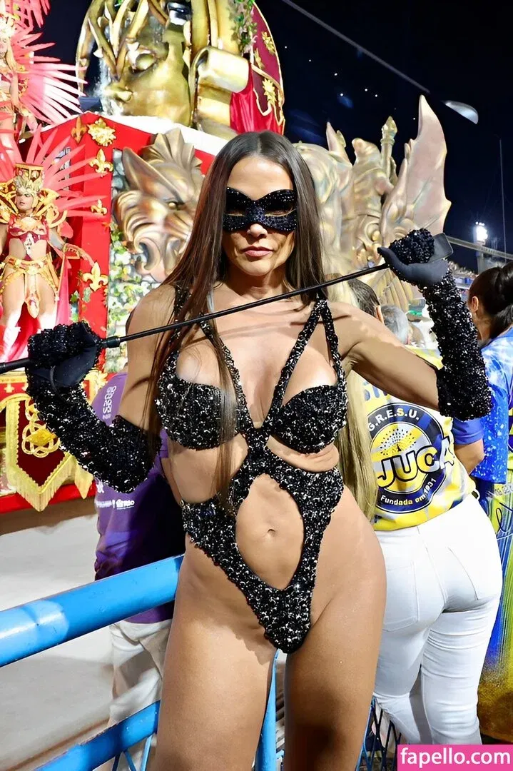 Deborah Secco Onlyfans Photo Gallery 