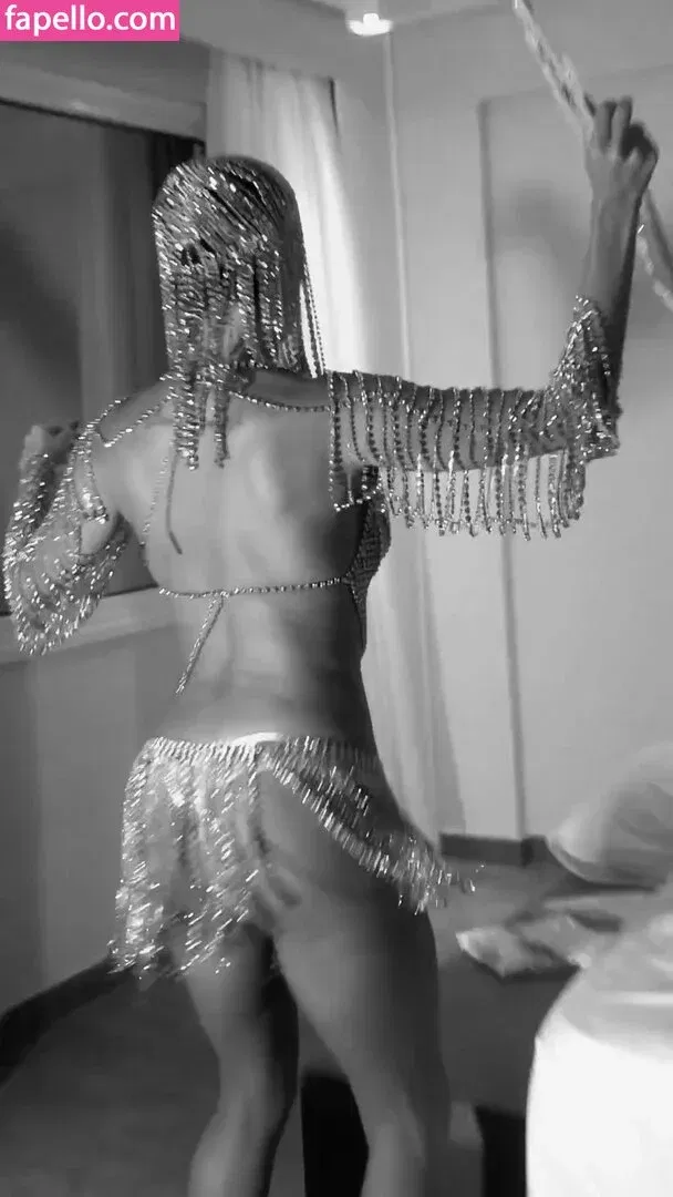 Deborah Secco Onlyfans Photo Gallery 