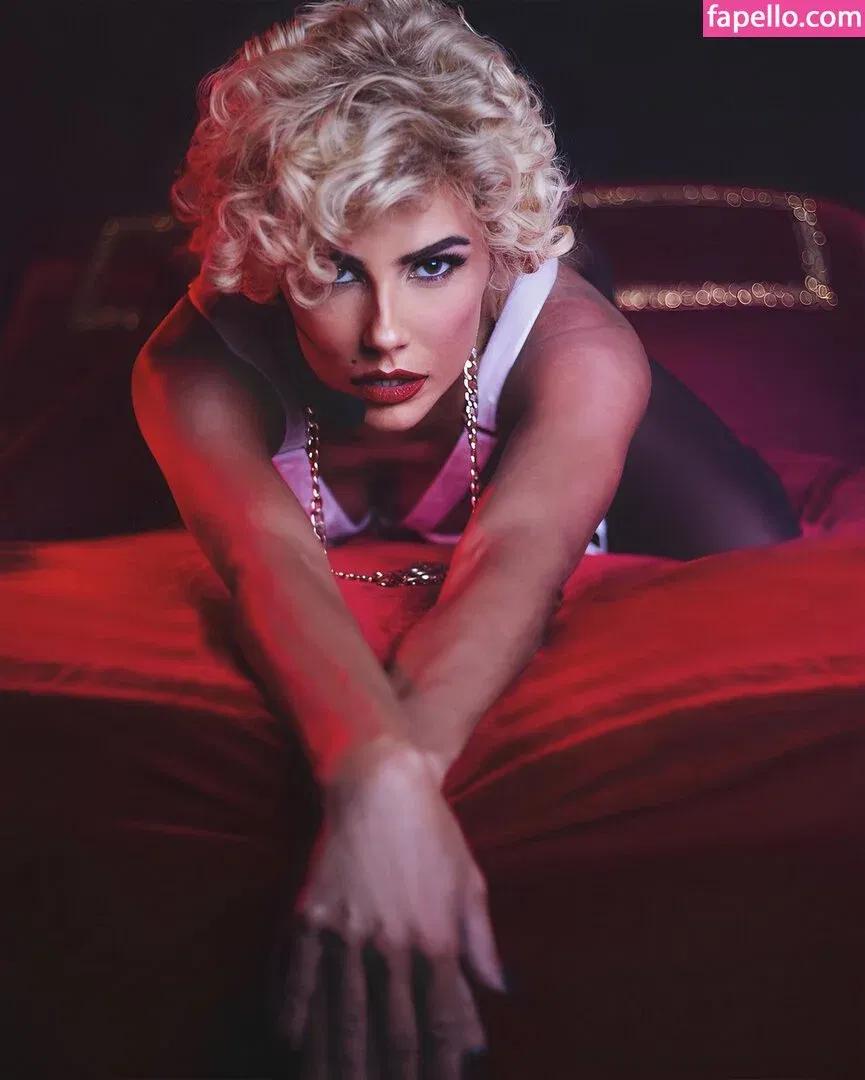 Deborah Secco Onlyfans Photo Gallery 