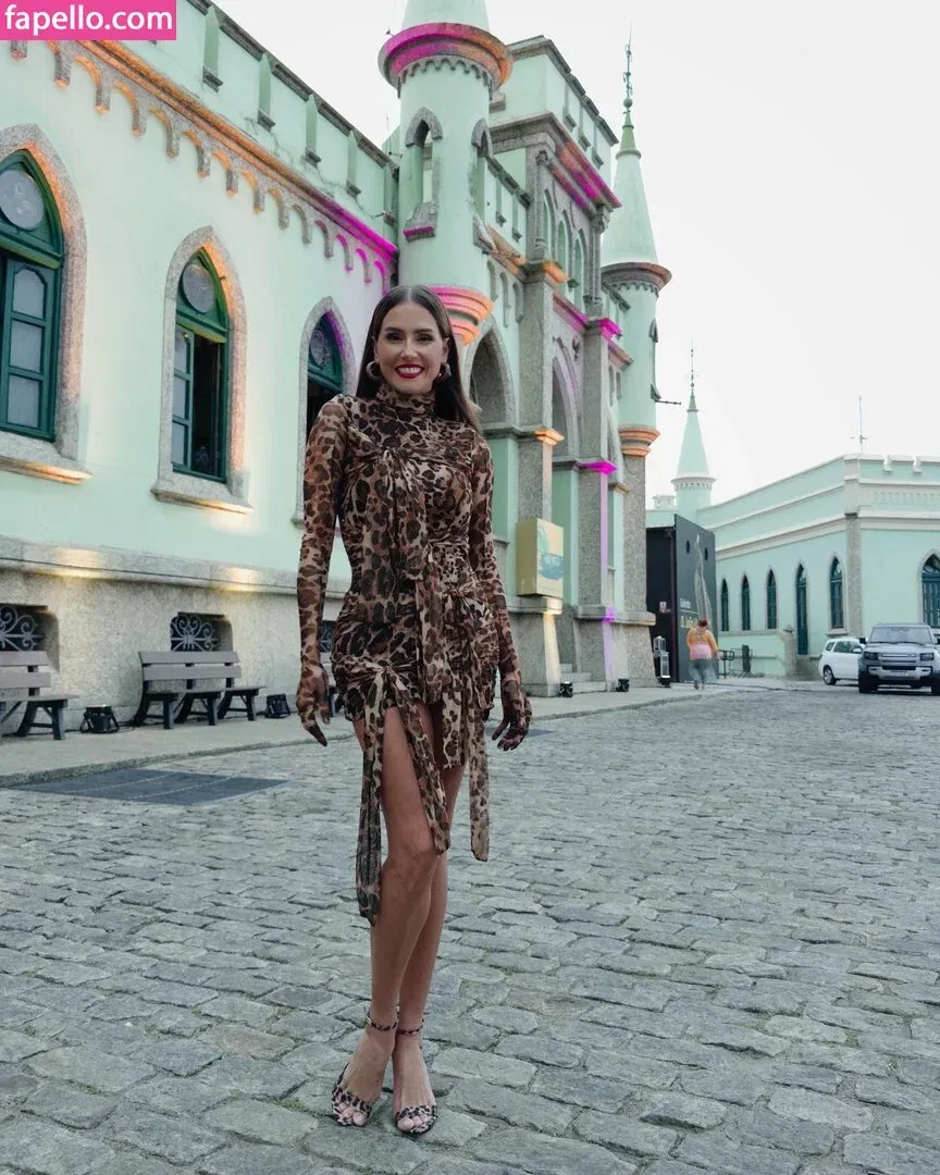 Deborah Secco Onlyfans Photo Gallery 