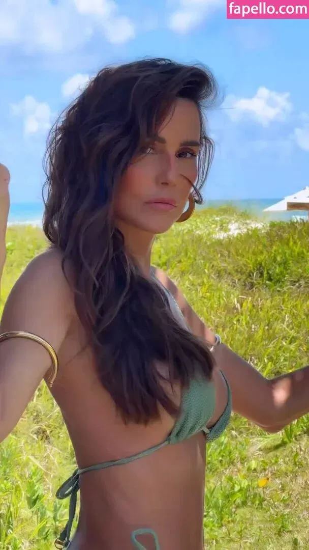 Deborah Secco Onlyfans Photo Gallery 