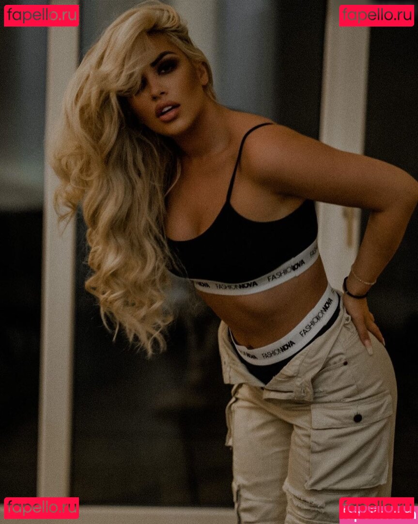 Deeanaofficial Onlyfans Photo Gallery 