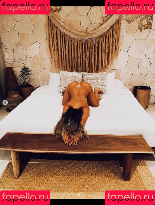 Angie Campuzano Onlyfans Photo Gallery 