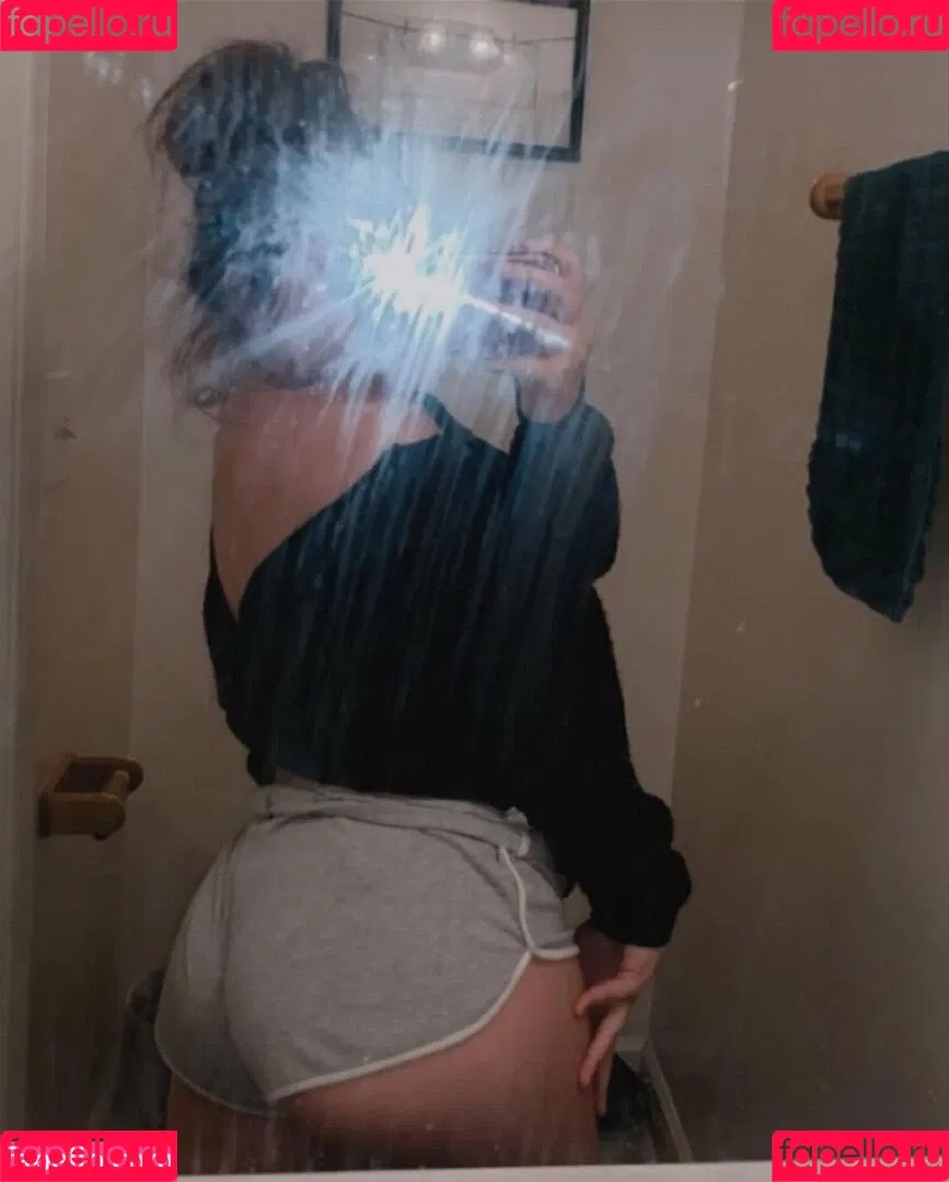 Talea Onlyfans Photo Gallery 