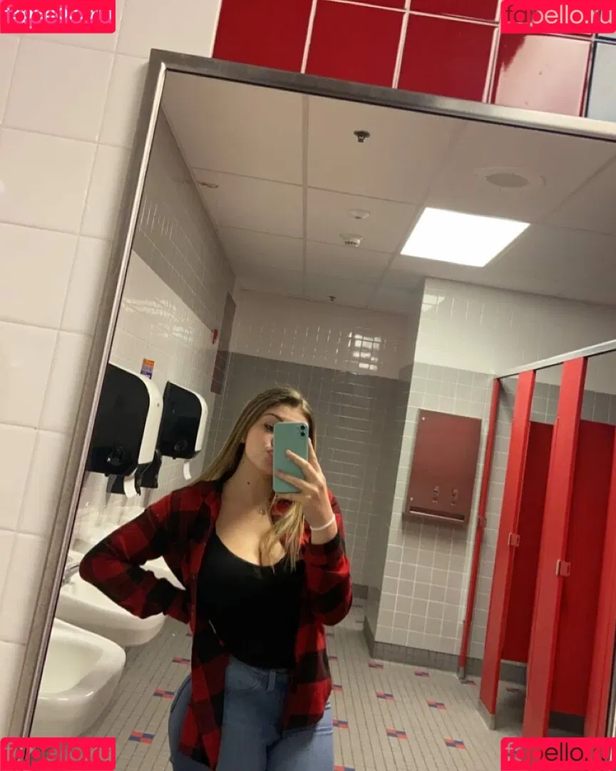 Talea Onlyfans Photo Gallery 