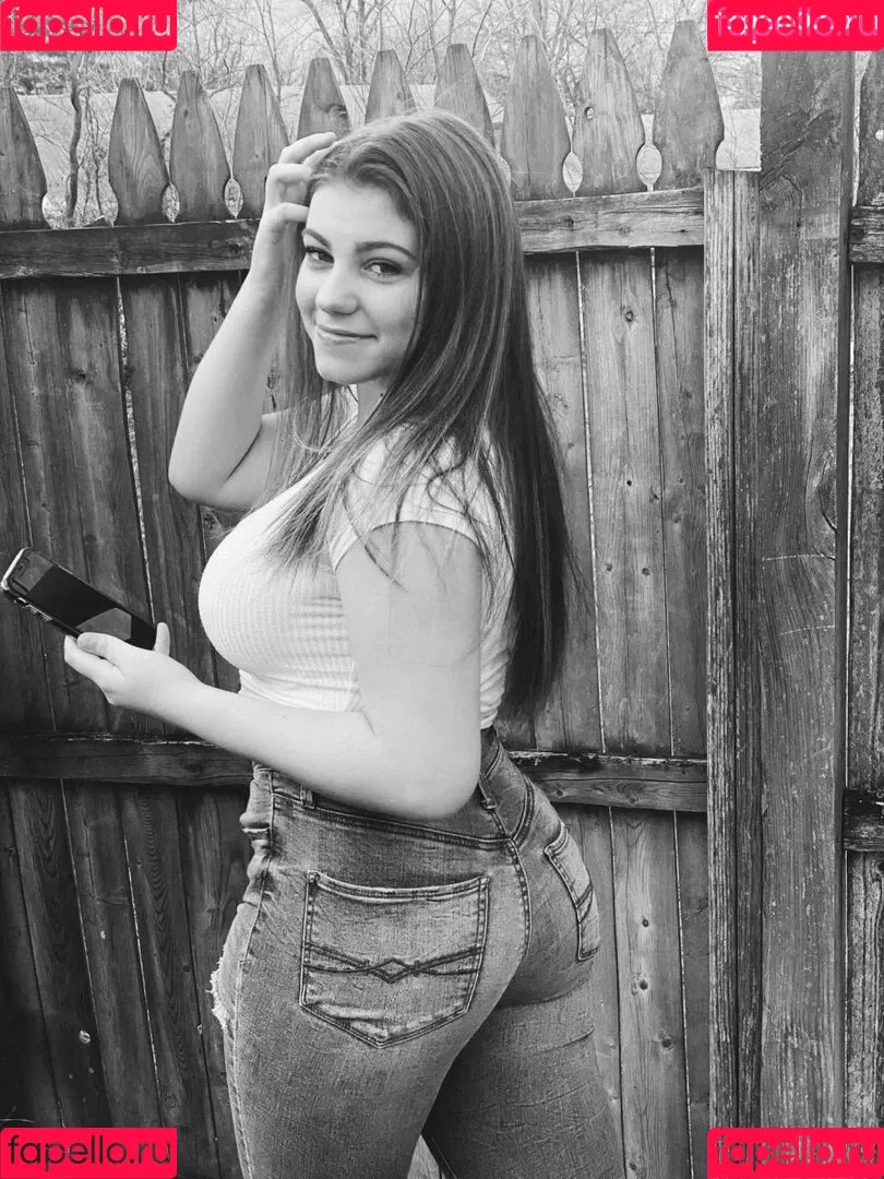 Talea Onlyfans Photo Gallery 