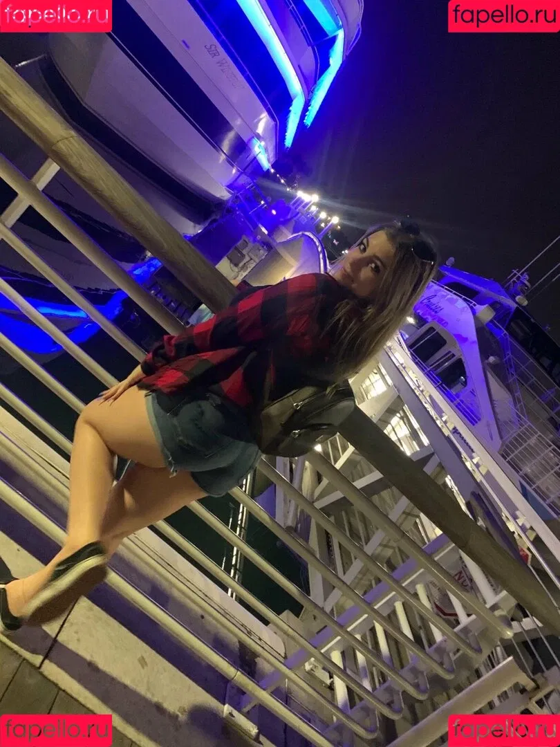 Talea Onlyfans Photo Gallery 