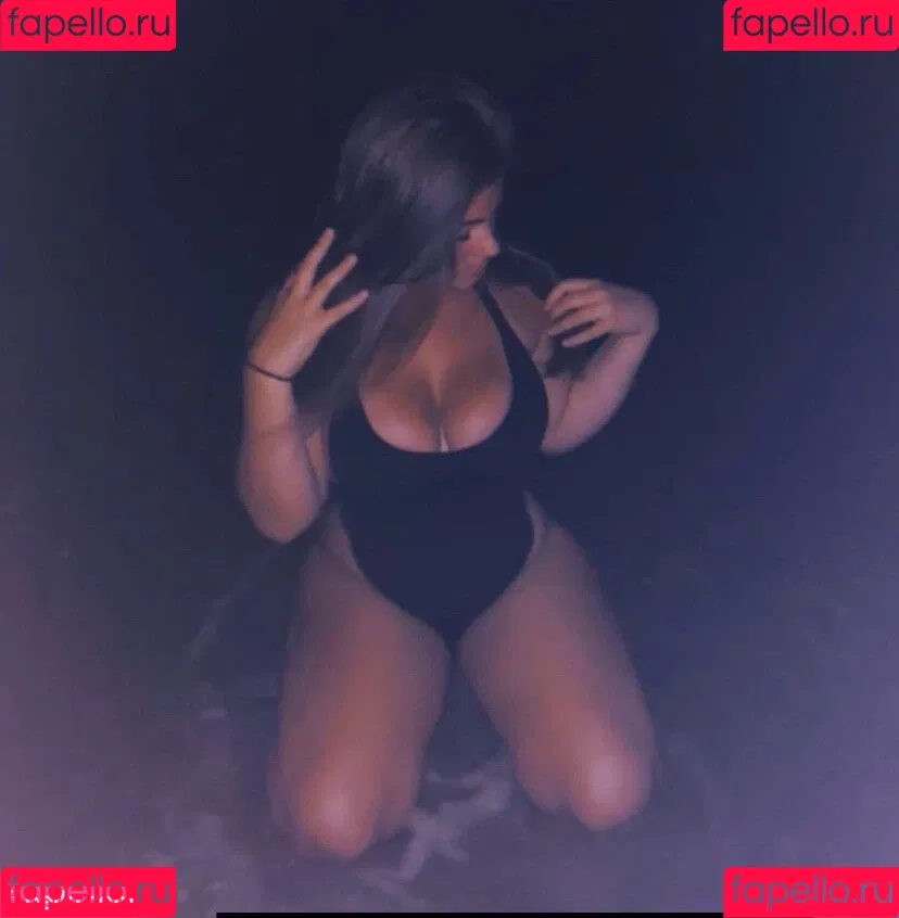 Talea Onlyfans Photo Gallery 