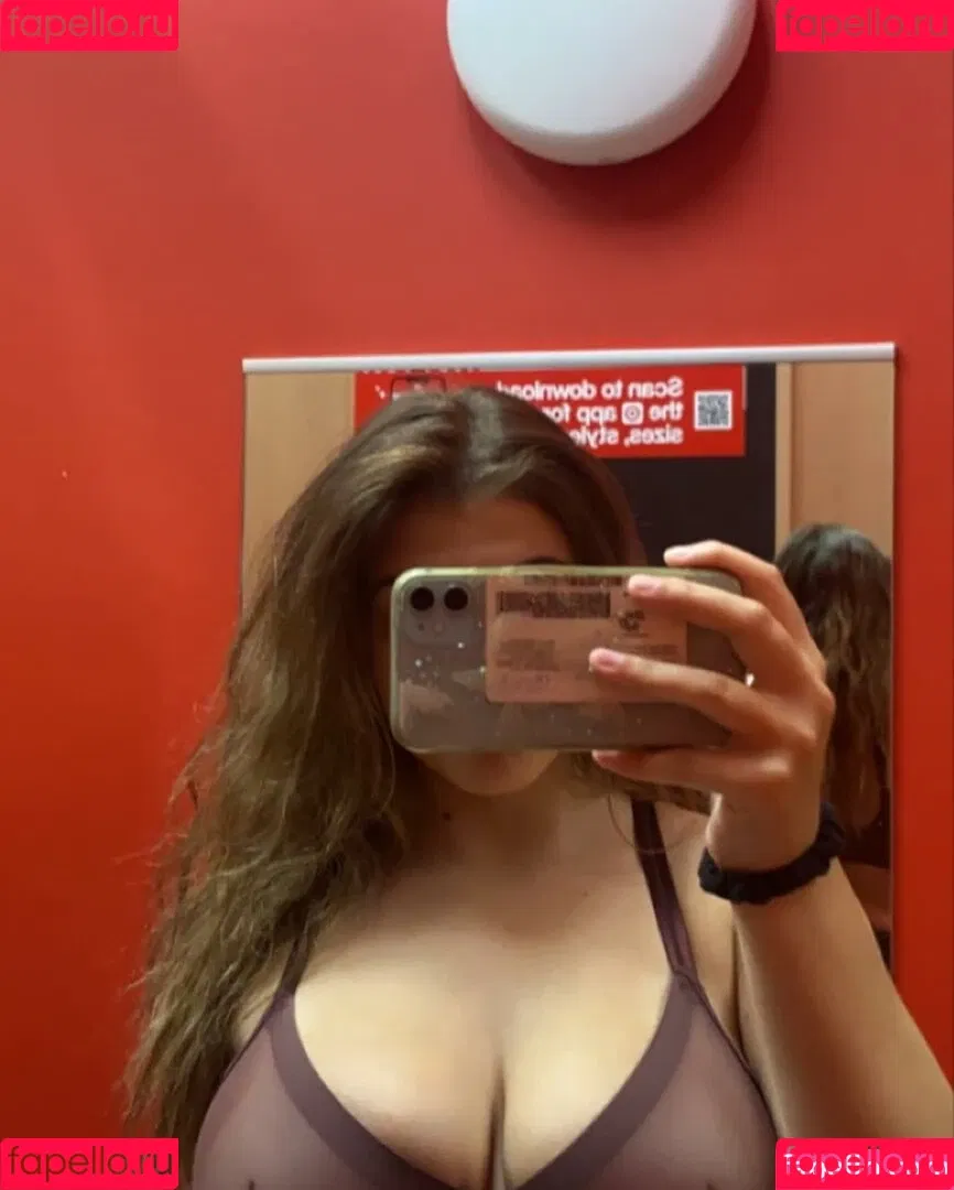 Talea Onlyfans Photo Gallery 