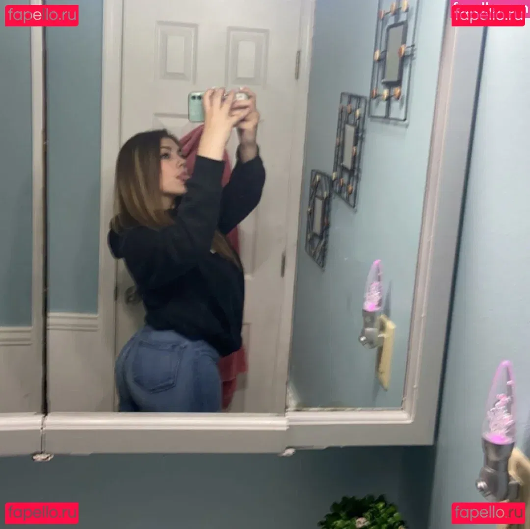 Talea Onlyfans Photo Gallery 