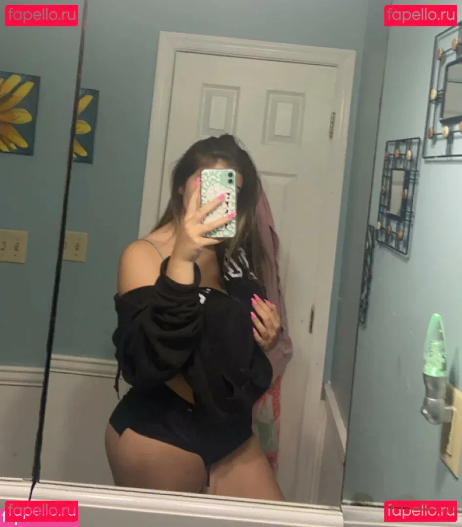 Talea Onlyfans Photo Gallery 