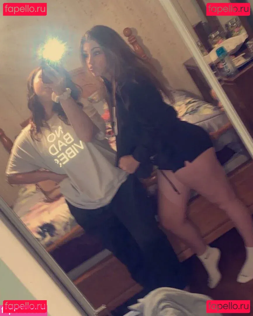 Talea Onlyfans Photo Gallery 