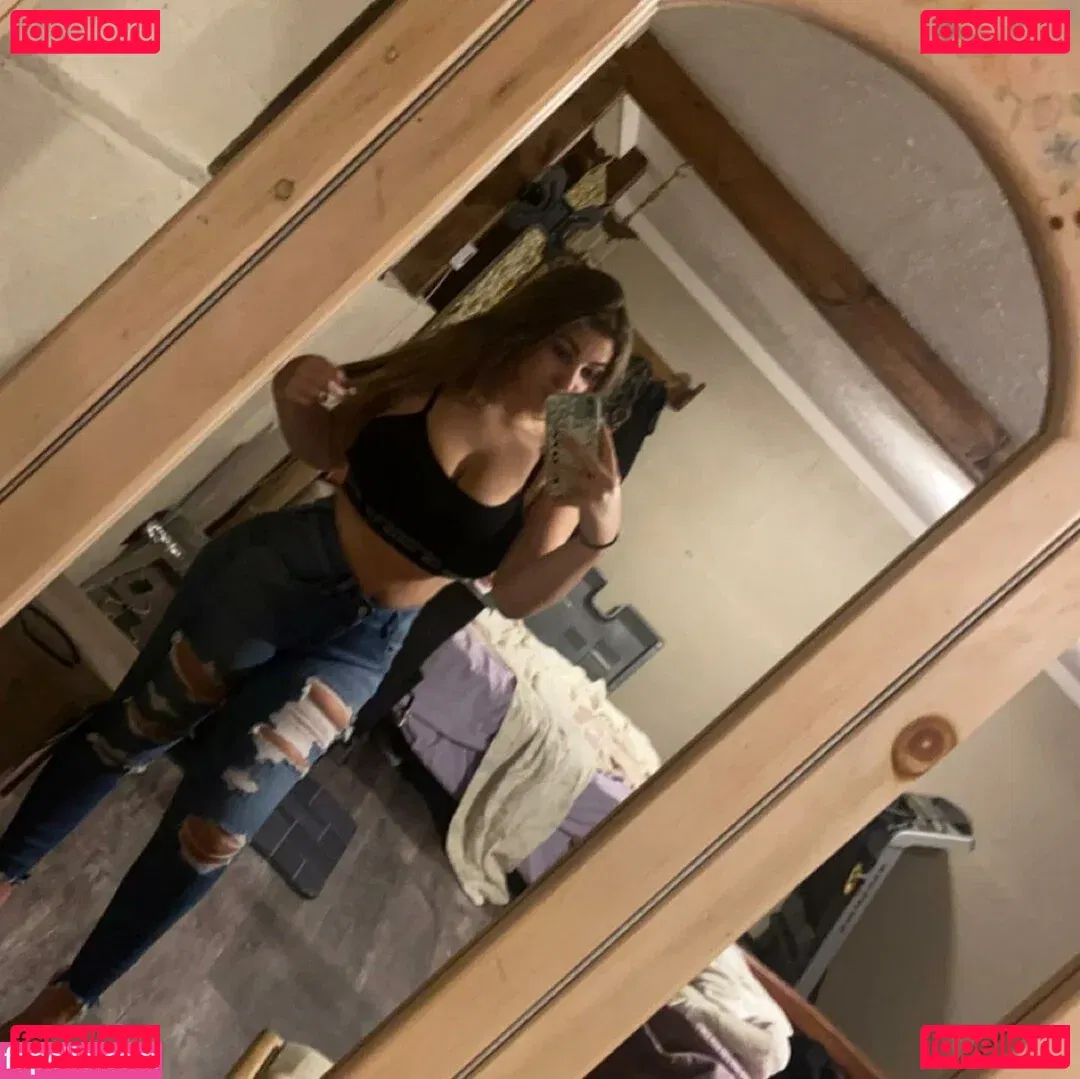 Talea Onlyfans Photo Gallery 