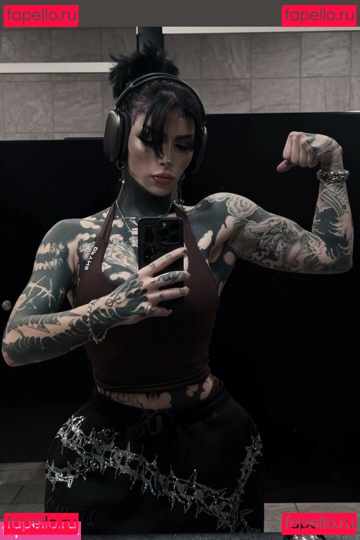 Comeovwhenur_ / comeovwhenursober Nude Onlyfans Photo 24