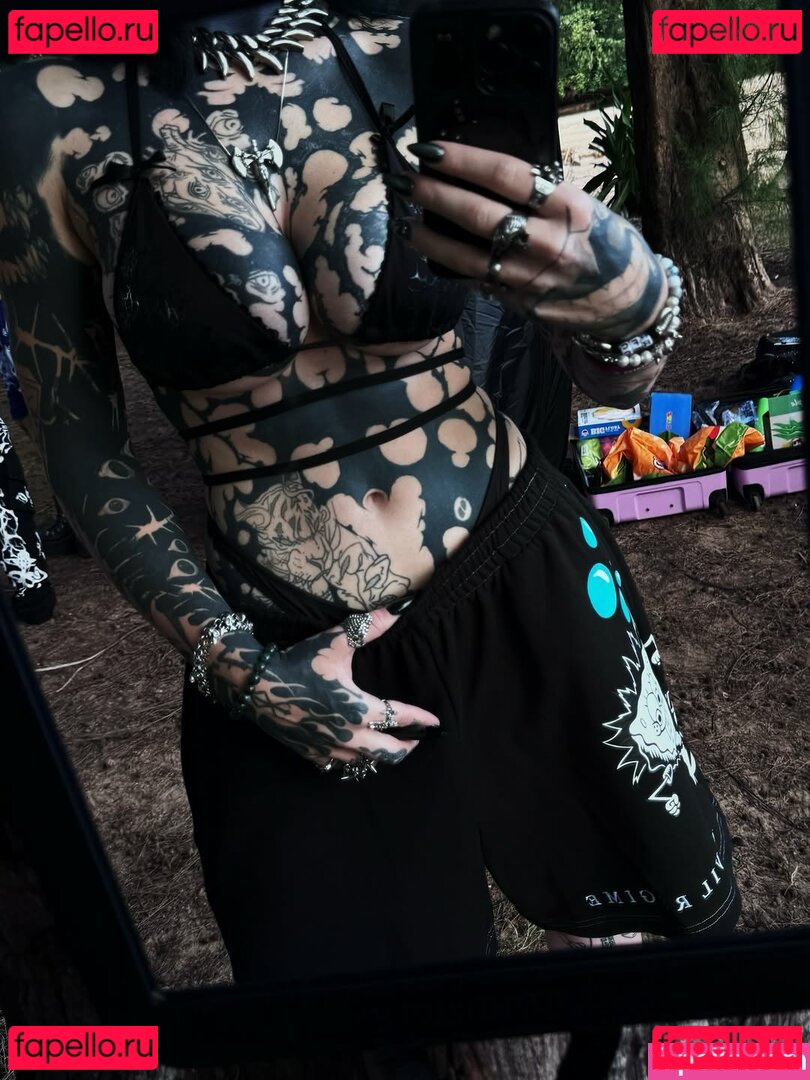 Comeovwhenur_ / comeovwhenursober Nude Onlyfans Photo 18