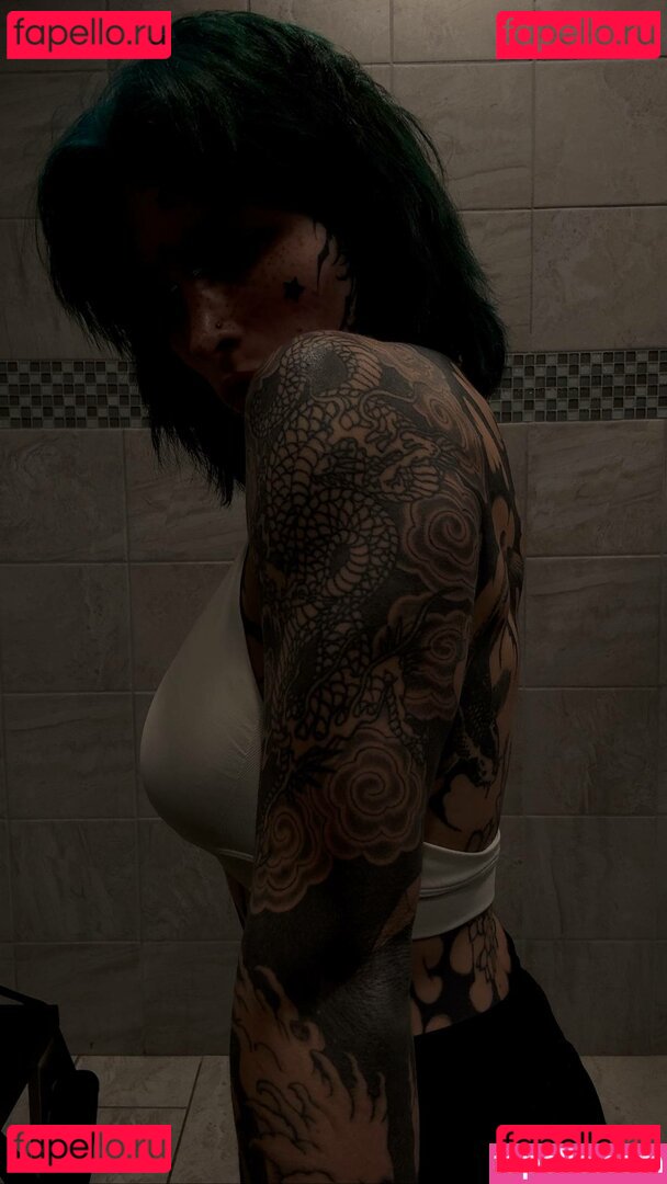 Comeovwhenur_ / comeovwhenursober Nude Onlyfans Photo 9
