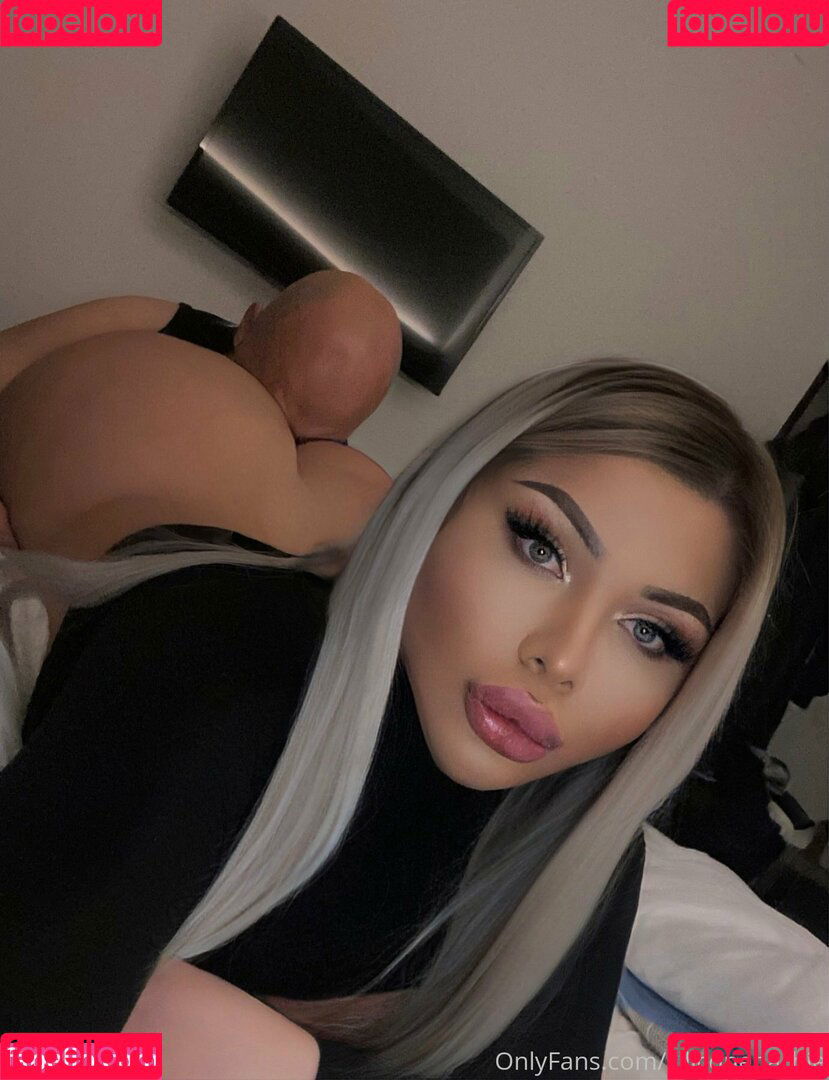 siliconebarbie Onlyfans Photo Gallery 