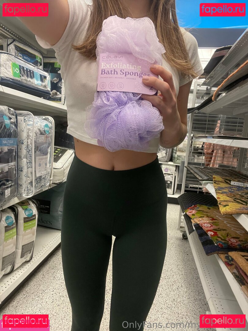 Moaaningmyrtle / myrtlegail / myrtlemoans Onlyfans Photo Gallery 