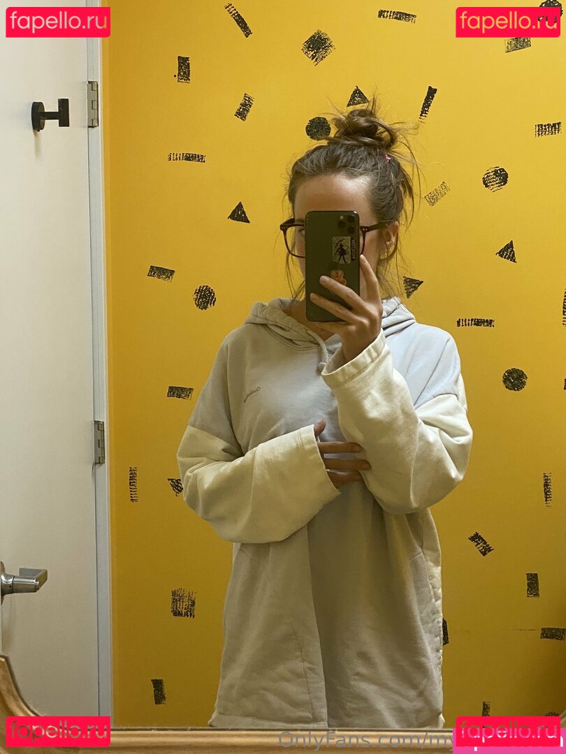 Moaaningmyrtle / myrtlegail / myrtlemoans Onlyfans Photo Gallery 