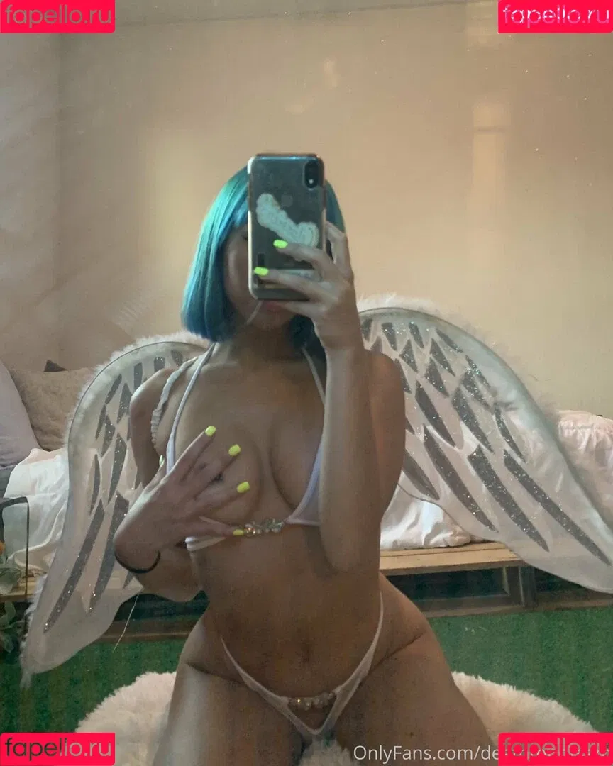 thisbicthdied Onlyfans Photo Gallery 